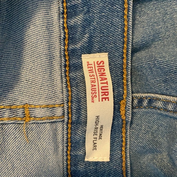 Signature by Levi Strauss Light Blue Flare Jeans - Picture 4 of 8